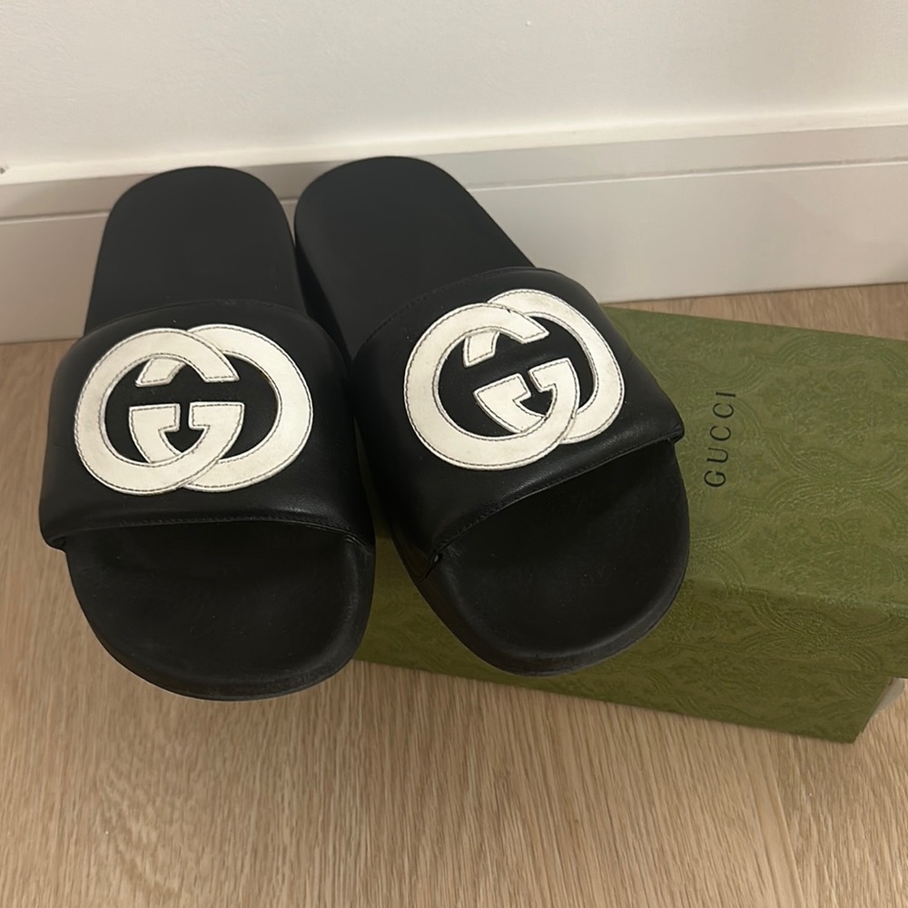 Gucci Black and White Slide Sandals